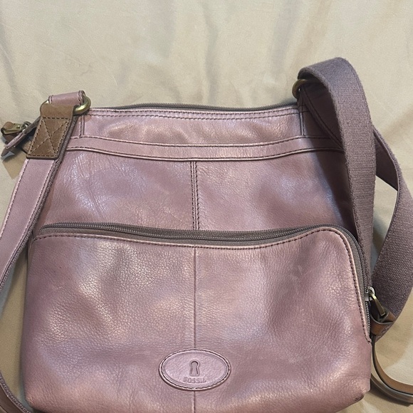 Fossil light purple Crossbody Bag - Picture 5 of 9